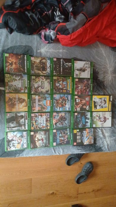 Xbox one S,2manete,19 jocuri de xbox