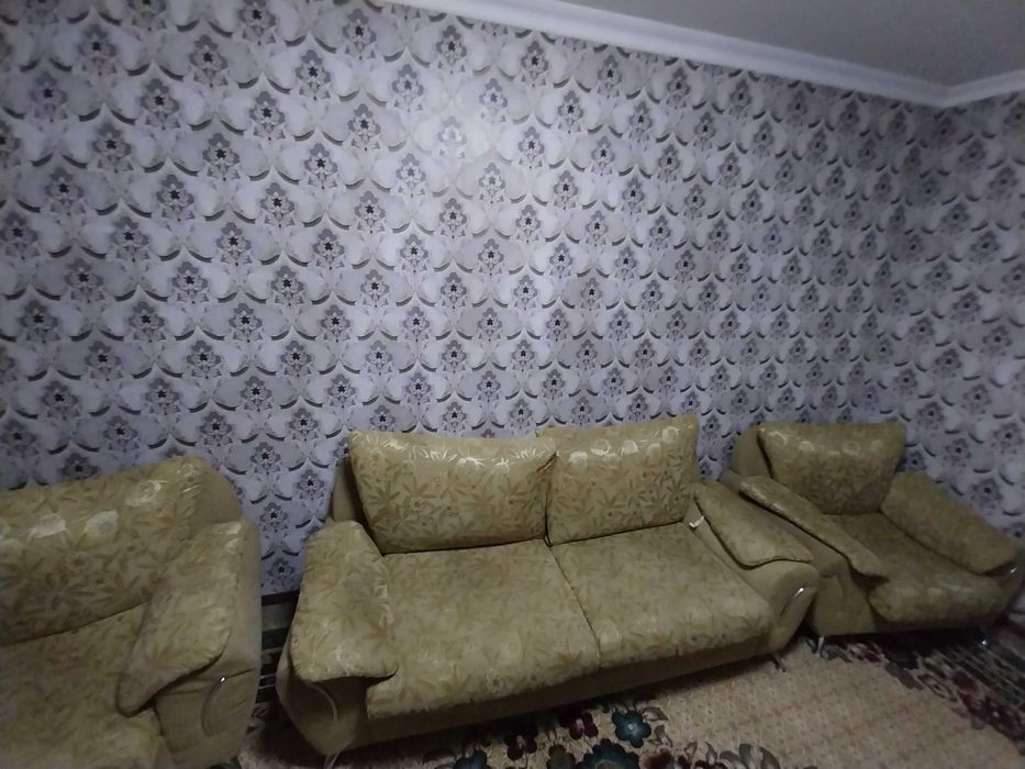 Мебель для зала в хорошем состоянии