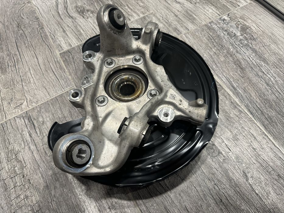 Заден десен шенкел за Мерцедес W206