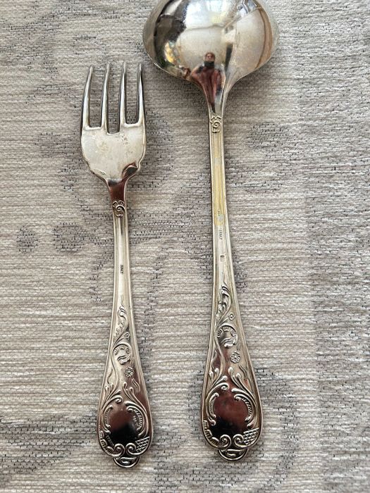 Посребрени прибори за сервиране- черпак и вилица