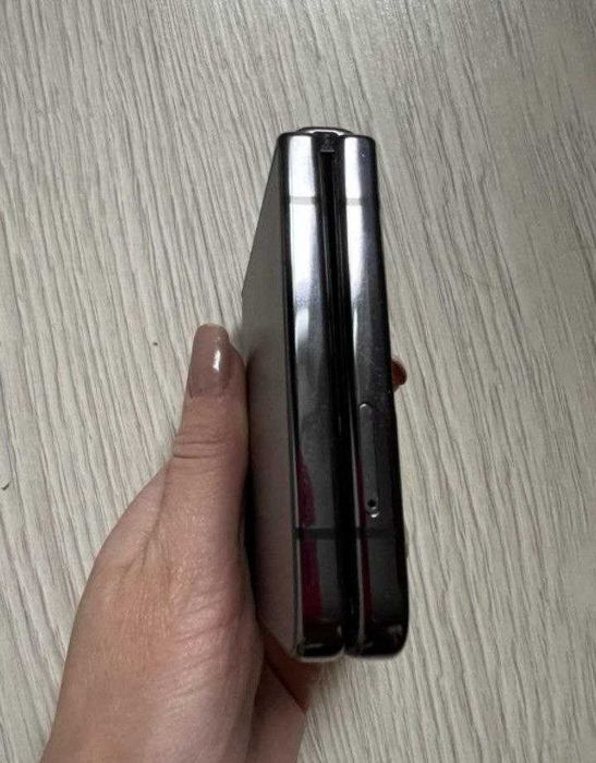 Samsung Z flip4 5G