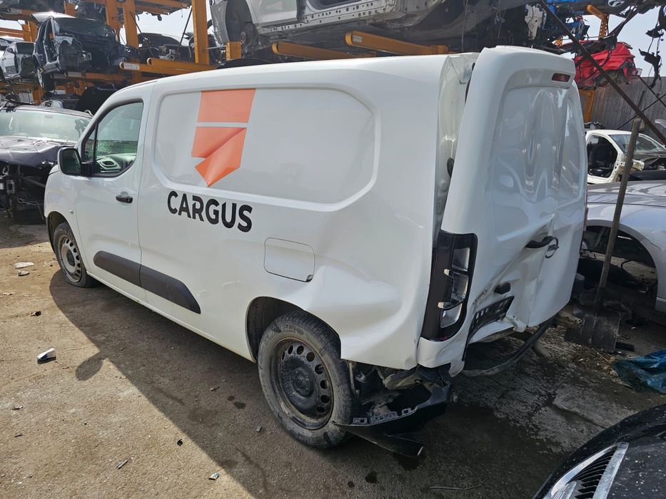 Dezmembrez Opel Combo E [2018 - 2019] Compactvan 1.5 D15DT LQJ