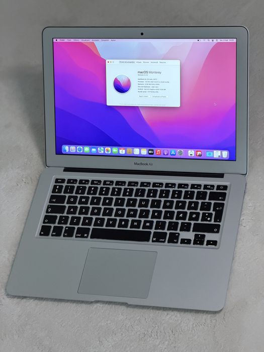Macbook Air 13 inch SSD 256 , 8GB Ram, i5 baterie in stare excelenta !