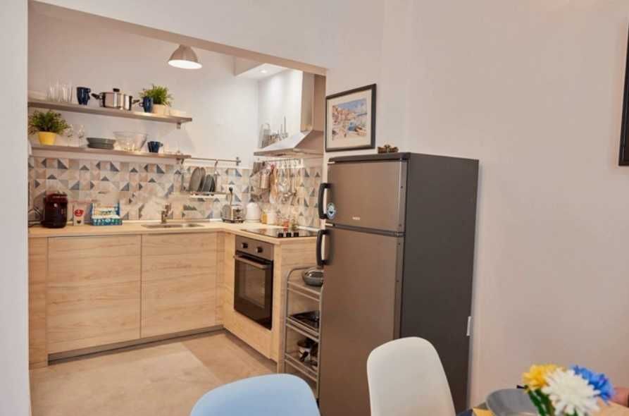 Дава се под наем Тристаен апартамент в София, Лозенец - 75 кв.м за 946.56 € - Снимка #2