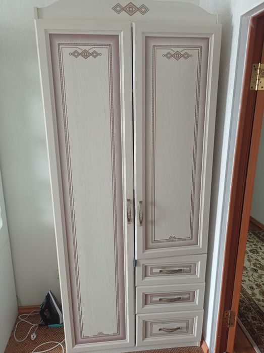 Шкаф в хорошем состоянии