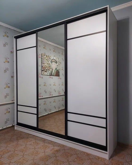 Шкаф бўлиб тўлашга.