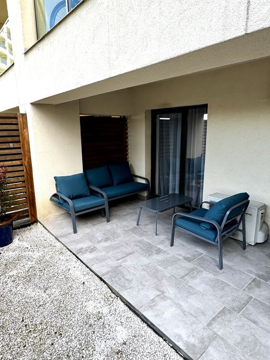 Inchiriez apartament 2 camere + gradina + parcare subterana