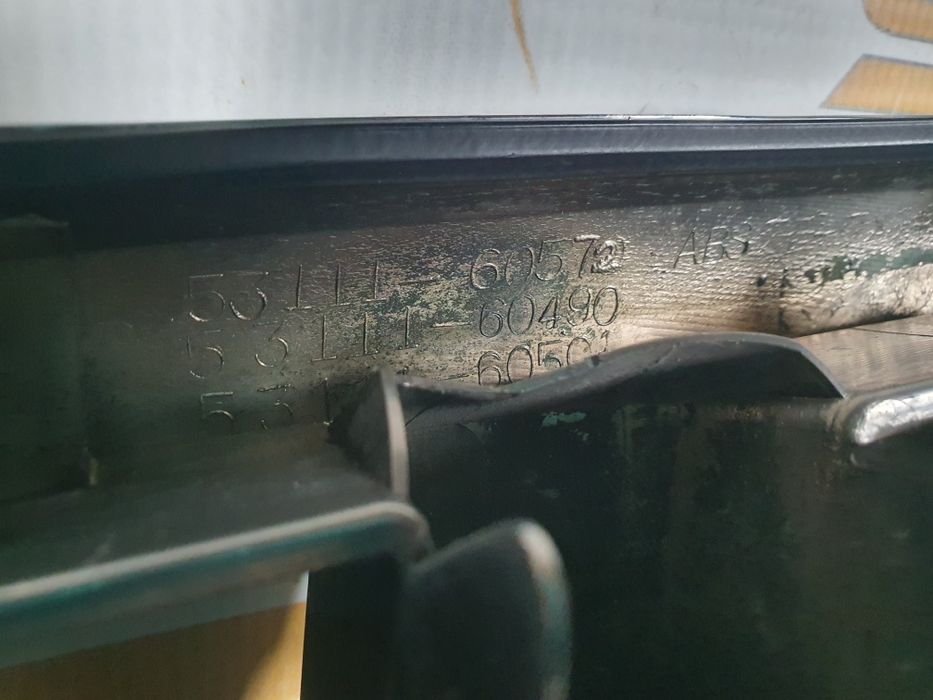 Grila radiator Toyota Land Cruiser J120 dupa 2003 cod 53111-60572