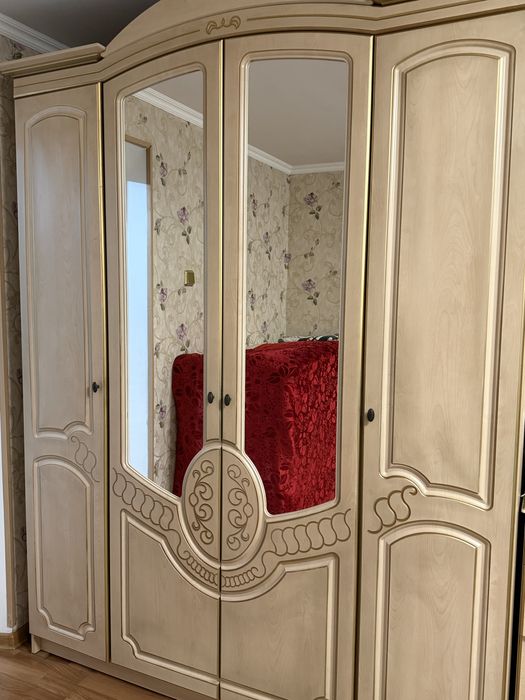 Спальный гарнитур