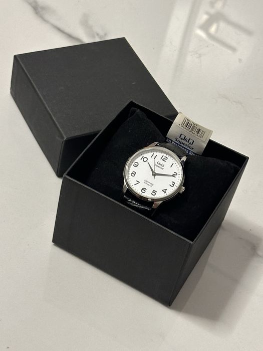 Часовник Q&Q ГАРАНЦИЯ 2г.