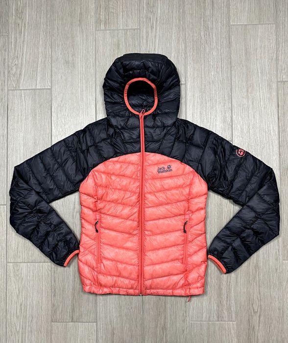 Дамско пухено яке Jack Wolfskin – размер XS, отлично състояние