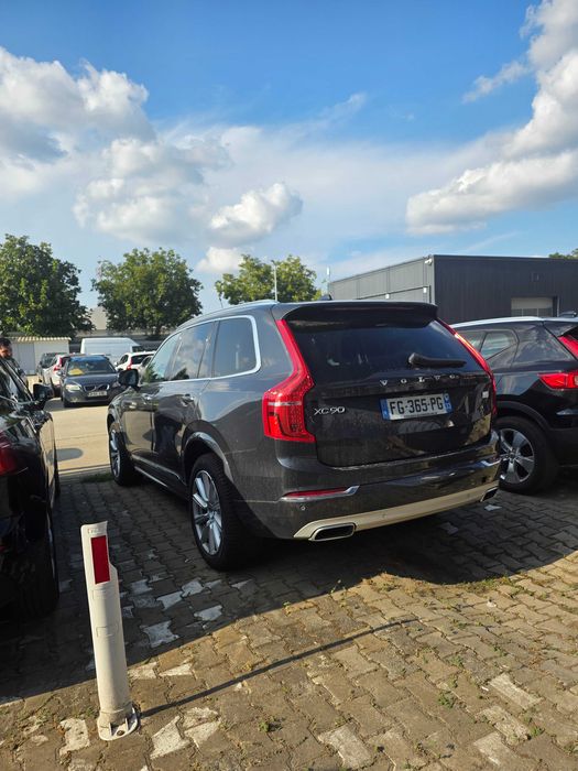 Auto Volvo XC90 T8