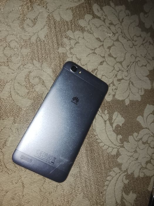 Продам 3 телефона