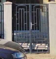 Poartă metalică – stare bună