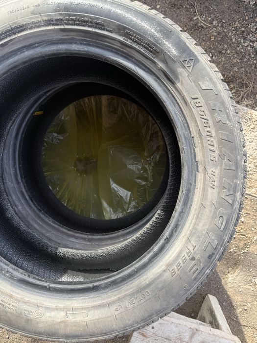 Продам комплект летней резины на 15