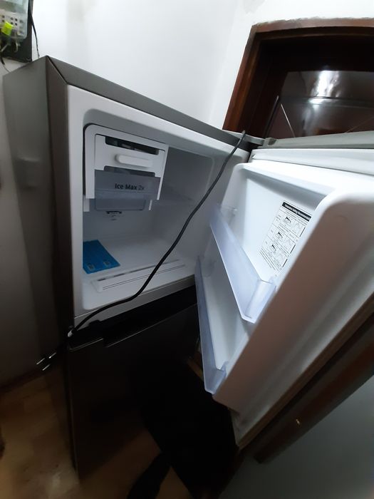 Холодильник сатылады