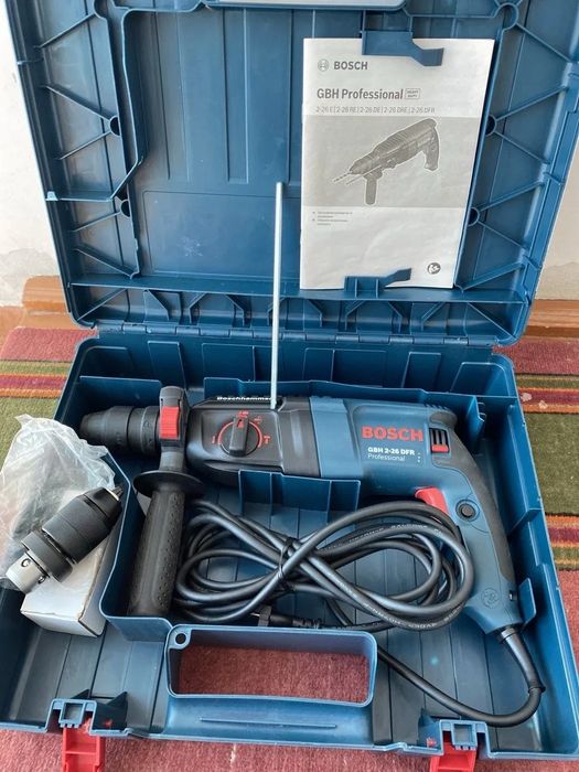 Перфоратор BOSCH