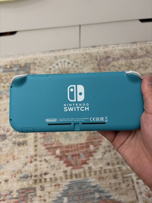Продается Nintendo switch .