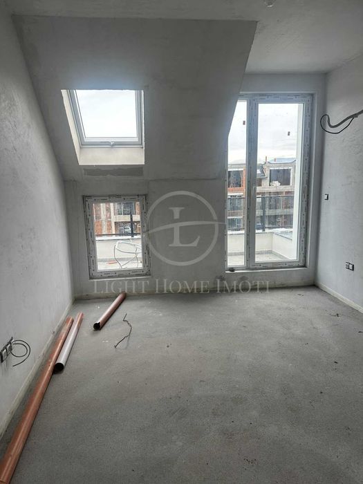 Реф. 3670 Тристаен с АКТ 14 / Остромила