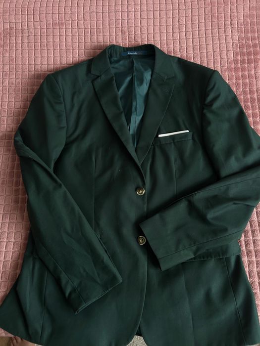 Костюм тройка.