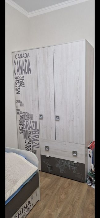 Продам спальный гарнитур