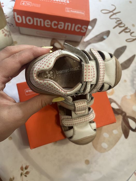 Biomechanics 21 сандали