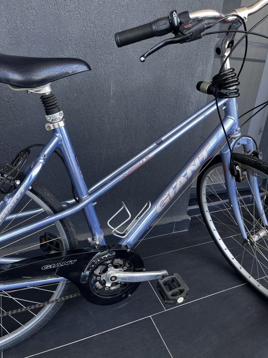 Bicicleta Giant mov metalic