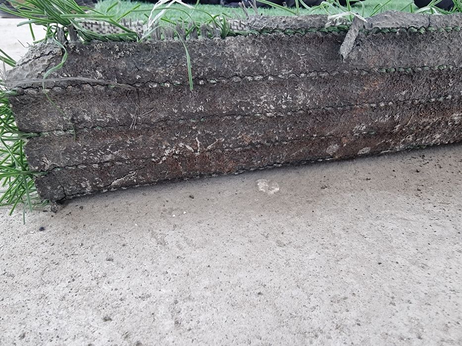 Сунъий газон сотилади