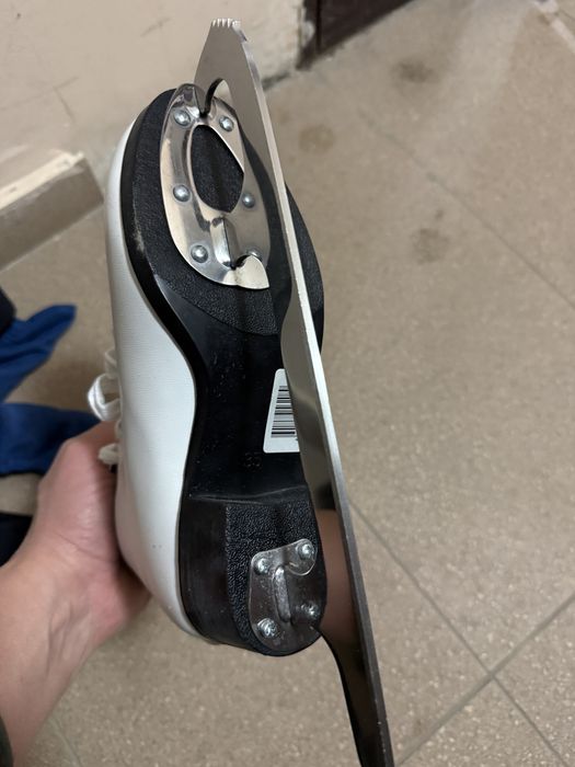 Продам коньки GRAF DAVOS GOLD