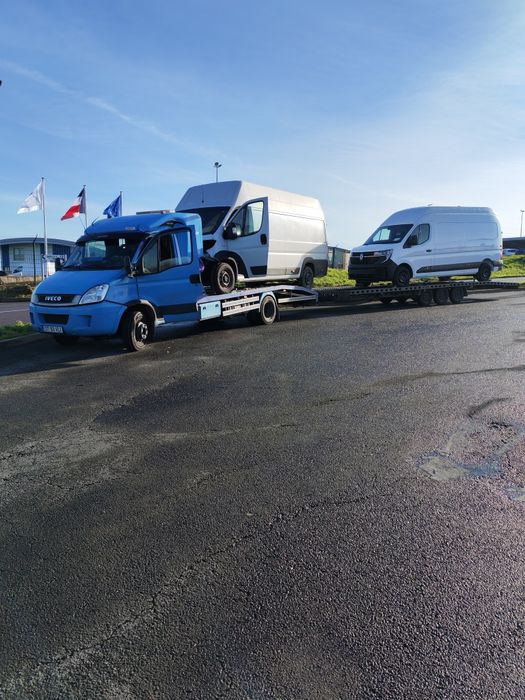 Vând ansamblu Iveco 70 C 170 + remorca  wiola