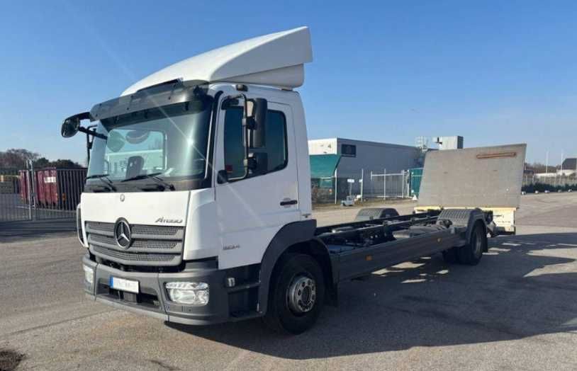 Dezmembram camion Mercedes Atego 818 1023 1223 piese camioane/Mercedes