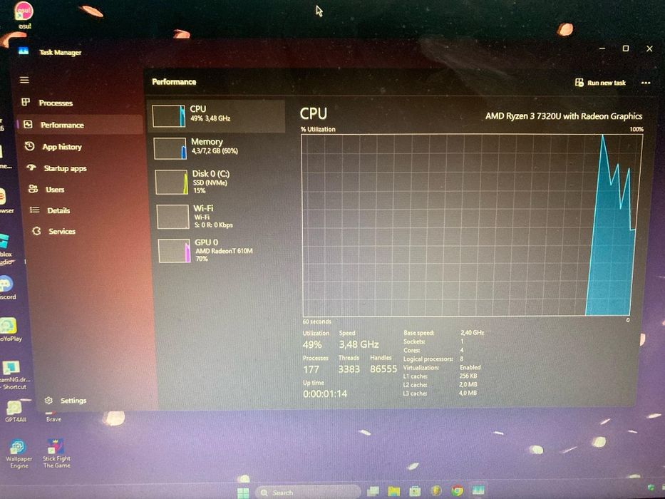 Laptop Lenovo Ryzen 3 7320u, 8GB Ram