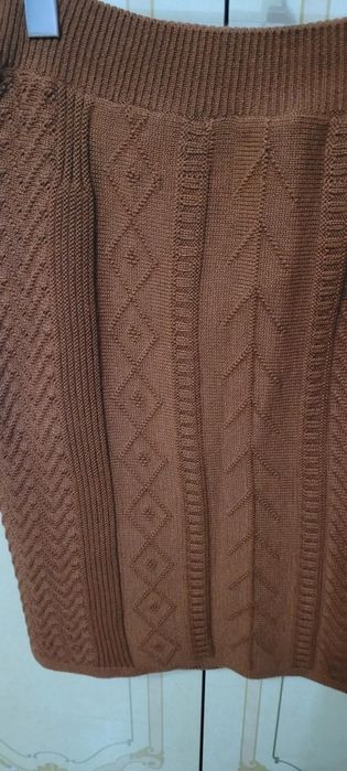 Fusta lana,marimea 40