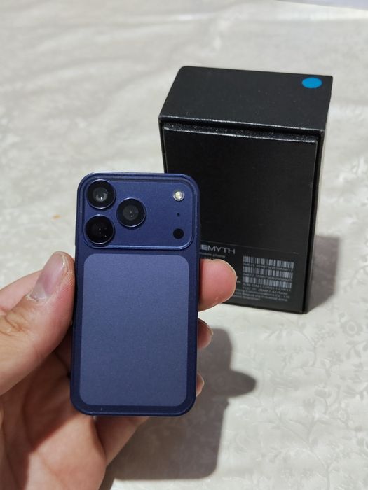 Iphone 17 pro max mini