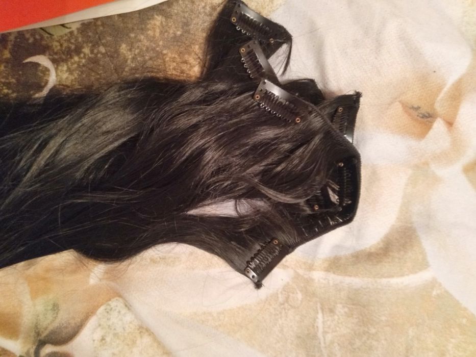 Накладные пряди волос