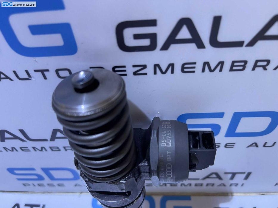 Injector Pompa Pompe Diuza Diuze Volkswagen Passat B6 1.9 TDI BLS 2005 - 2010 Cod 038130073BL 0414720307 [AV1536]