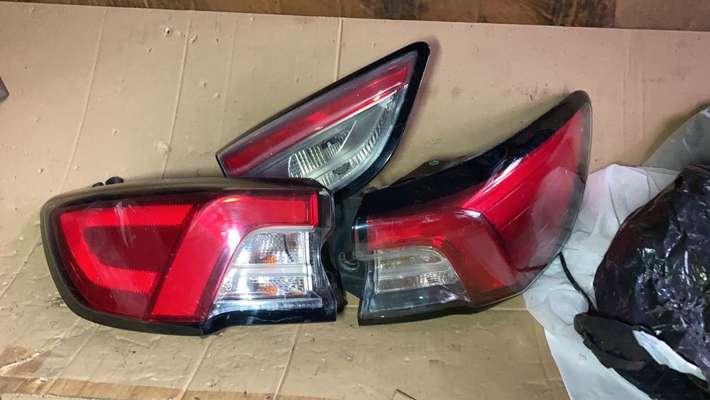 Stop Ford kuga 3 III 2020 - 2024 stop Stanga Dreapta