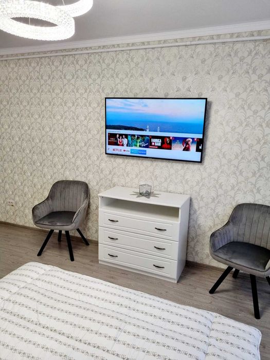 Inchiriez garsoniera regim hotelier in centrul orasului