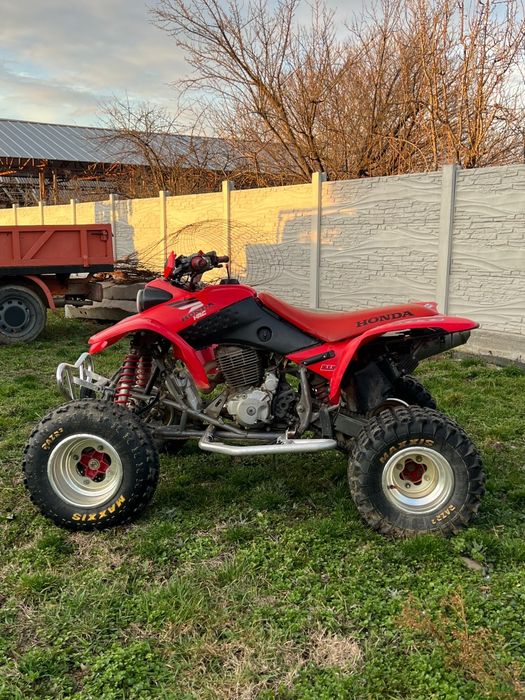 Vând Honda TRX 400cc