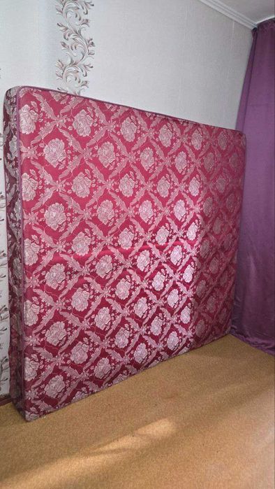 Отдам матрас срочно