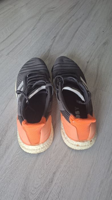 Pantofi sport adidași