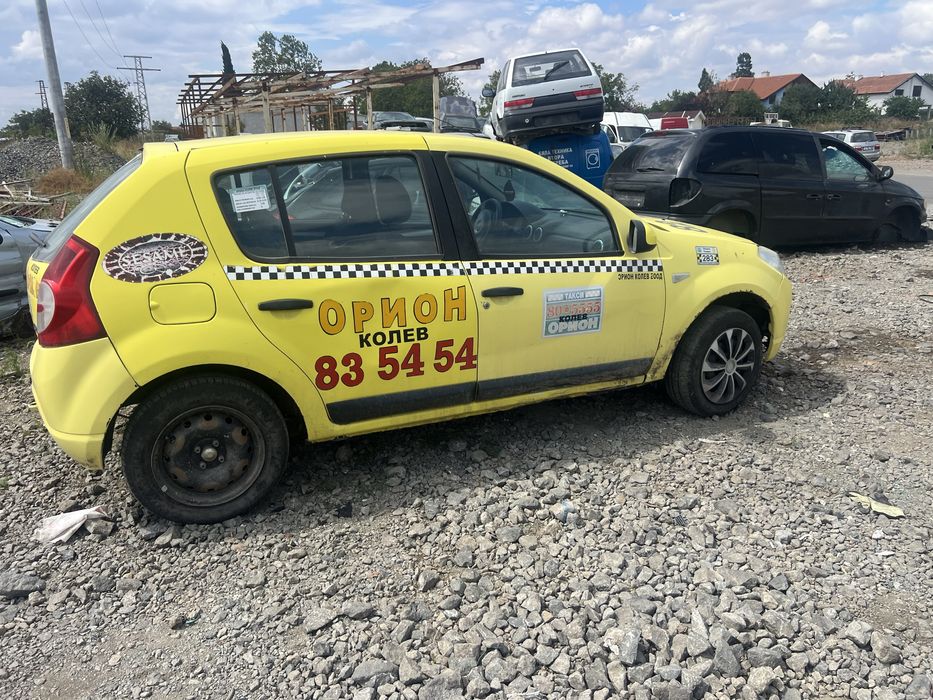 Дачия Сандеро 1.4  на части