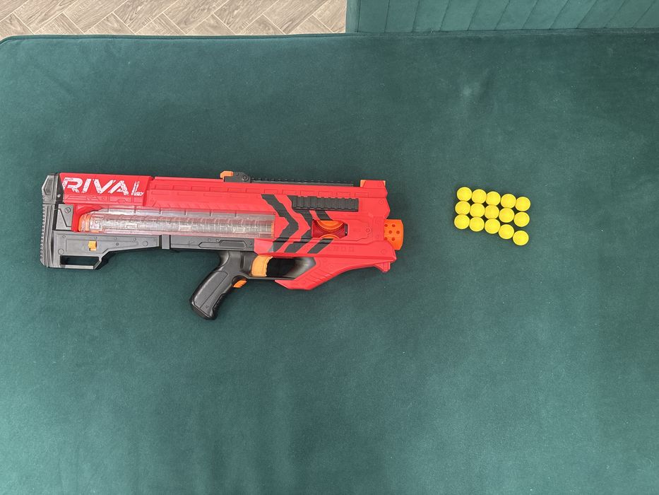 Nerf Rival Zeus MXV-1200 Blaster красный