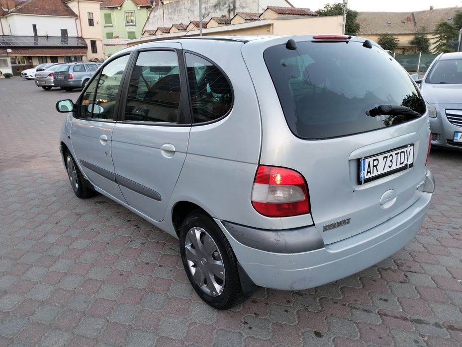 RENAULT Grand Scenic 2004 — imagine 3