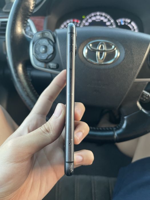 Продам iphone 128GB