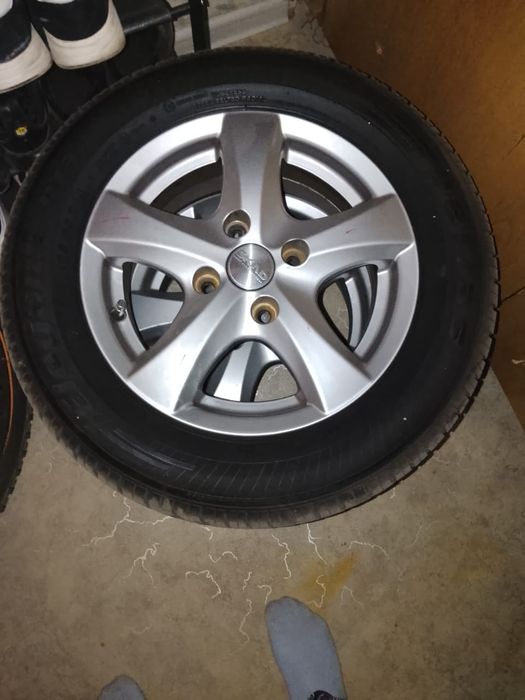 Продам колеса с дисками