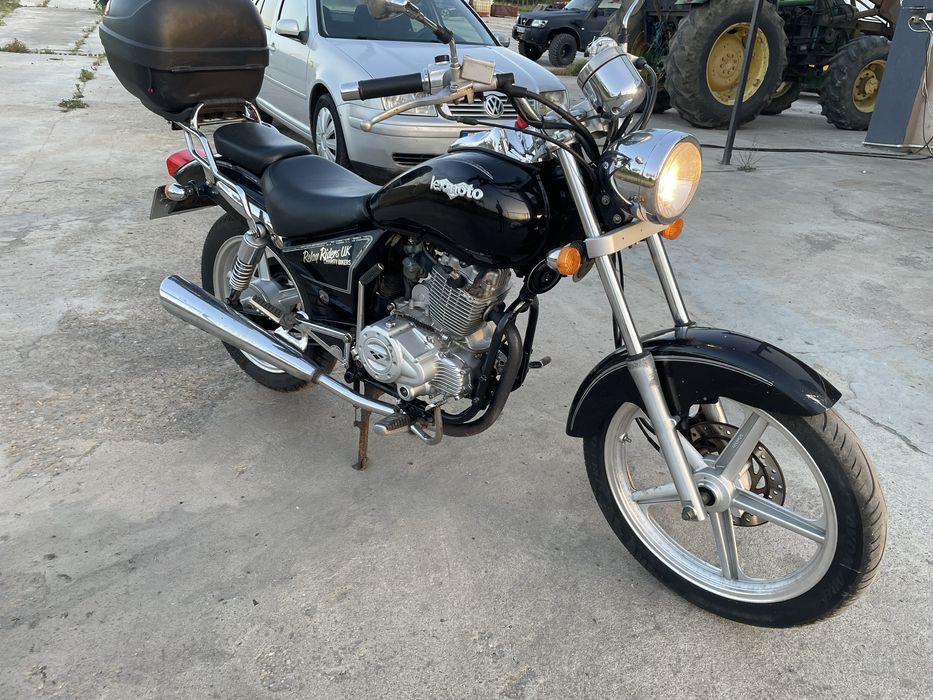 Motocicleta chopper  LexMoto 125