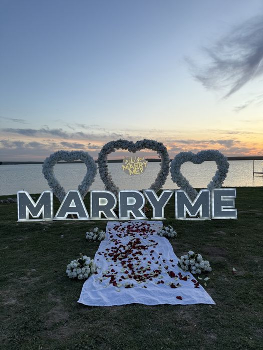 Продается буквы marry me