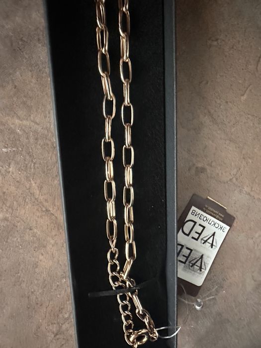 Продаю золотую цепь