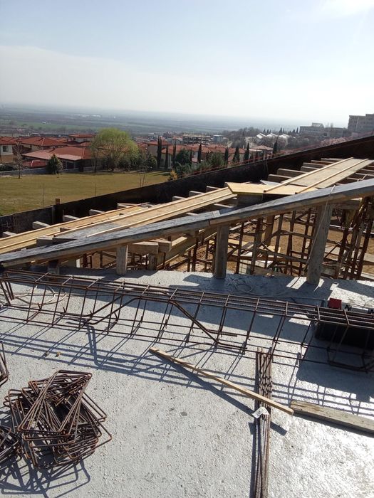 Груб строеж на къщи ,огради и покриви